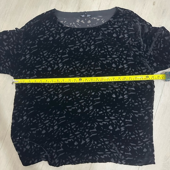 Eileen Fischer Velvet Vines Burnout Shirt - Picture 5 of 5